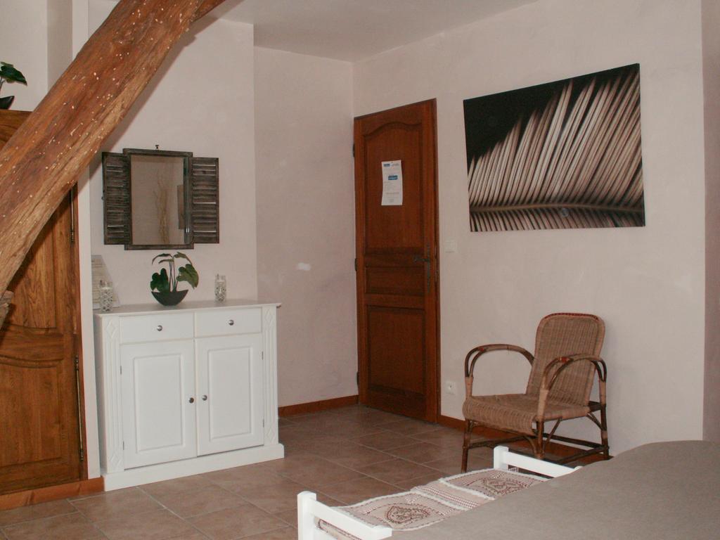 La Chartreuse Hotel Poilly-sur-Tholon Habitación foto