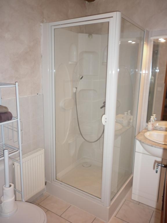 La Chartreuse Hotel Poilly-sur-Tholon Habitación foto