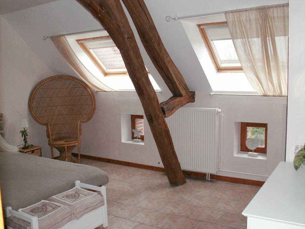 La Chartreuse Hotel Poilly-sur-Tholon Habitación foto